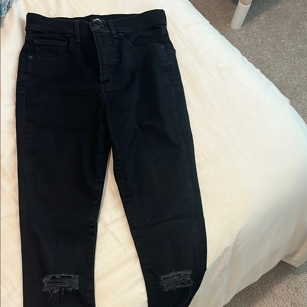 Women's Black Distressed Jeans